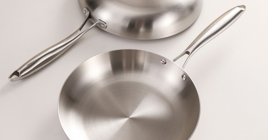 Comment entretenir une poêle inox pour la garder toute une vie ?