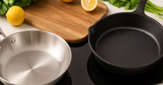 Poêle inox vs poêle en fonte : laquelle utiliser ?