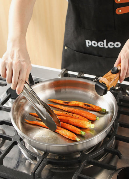Cuisson de carrotes dans une poêle inox poignée amovible 26cm