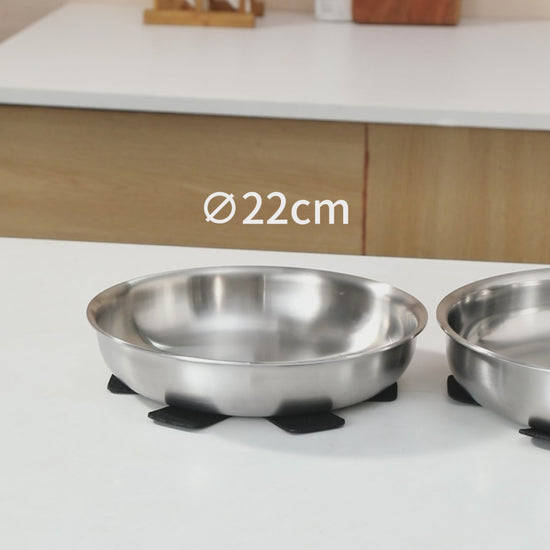 Rangement des poêles inox empilables avec poignée amovible